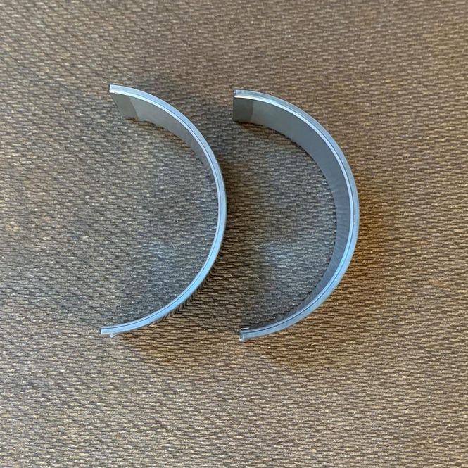 Hovedbilde MB10A Veivlagerskåler 24mm etter ca1973 (1 par)